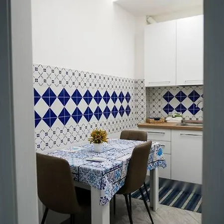 شقة Marittima فروزينوني